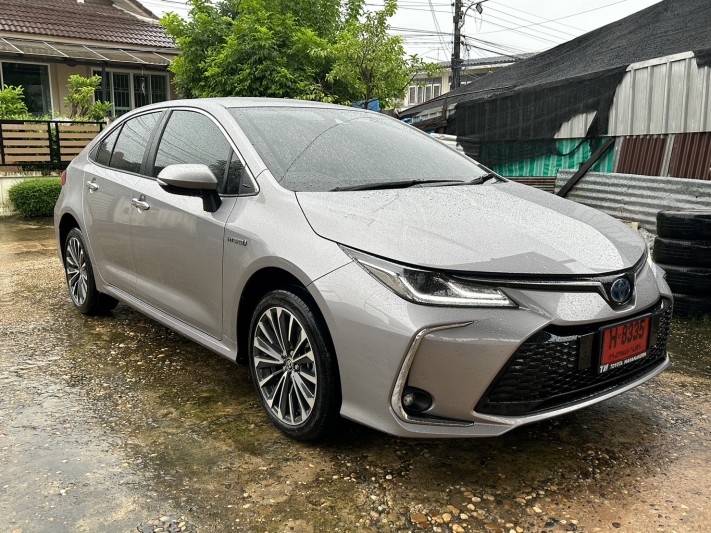 New Toyota Corolla Altis 2023 HEV Premium